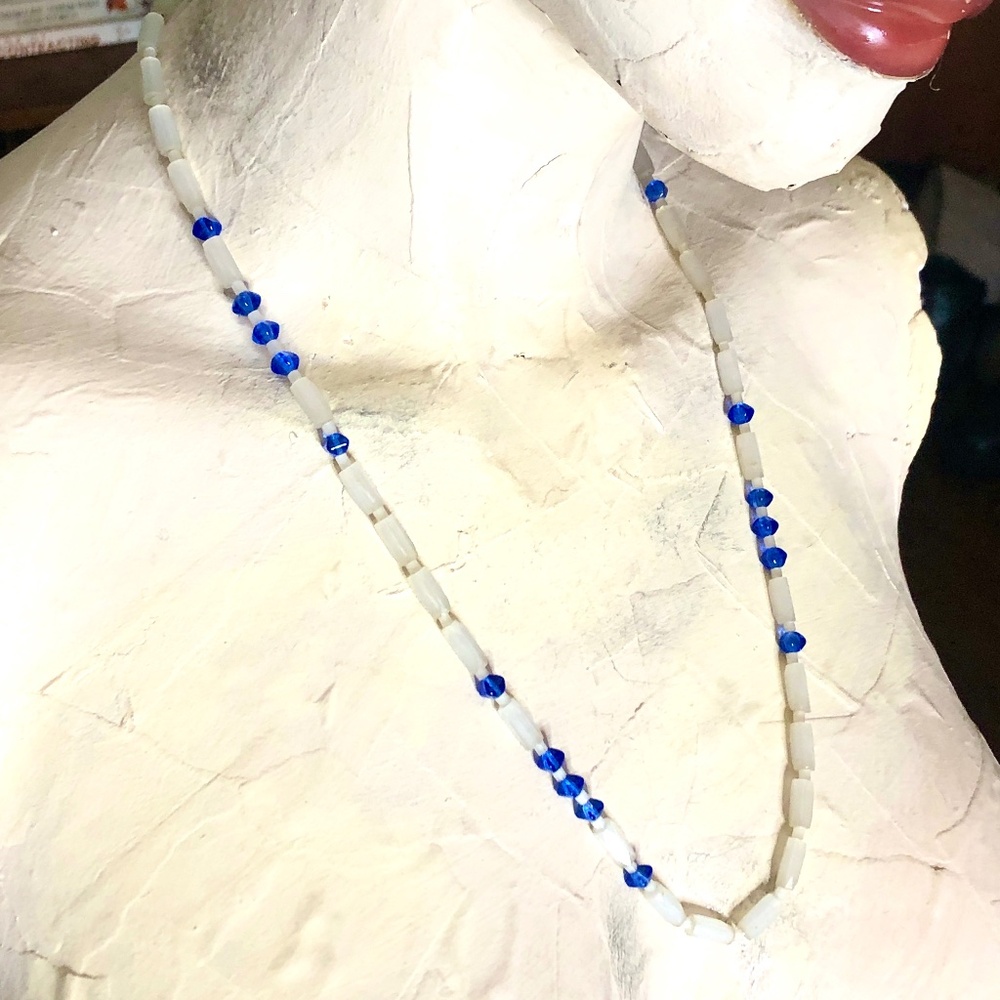 VTG 40s Blue & Frosted White Translucent Glass Strung Beads 24" Matinee Necklace
